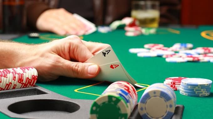 Các thuật ngữ cần phải biết trong cách chơi bài poker